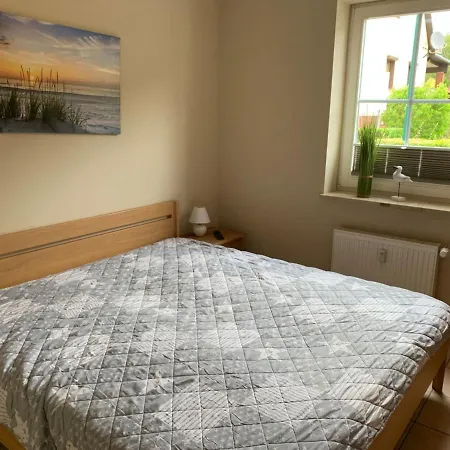 Ferienwohnung Meeresleuchten * غلوفي